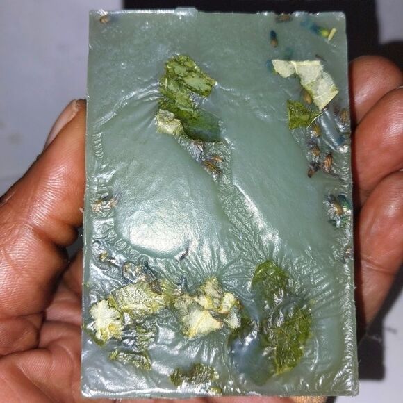 HAND crafted Lotus soap bar - Picture 6 of 9
